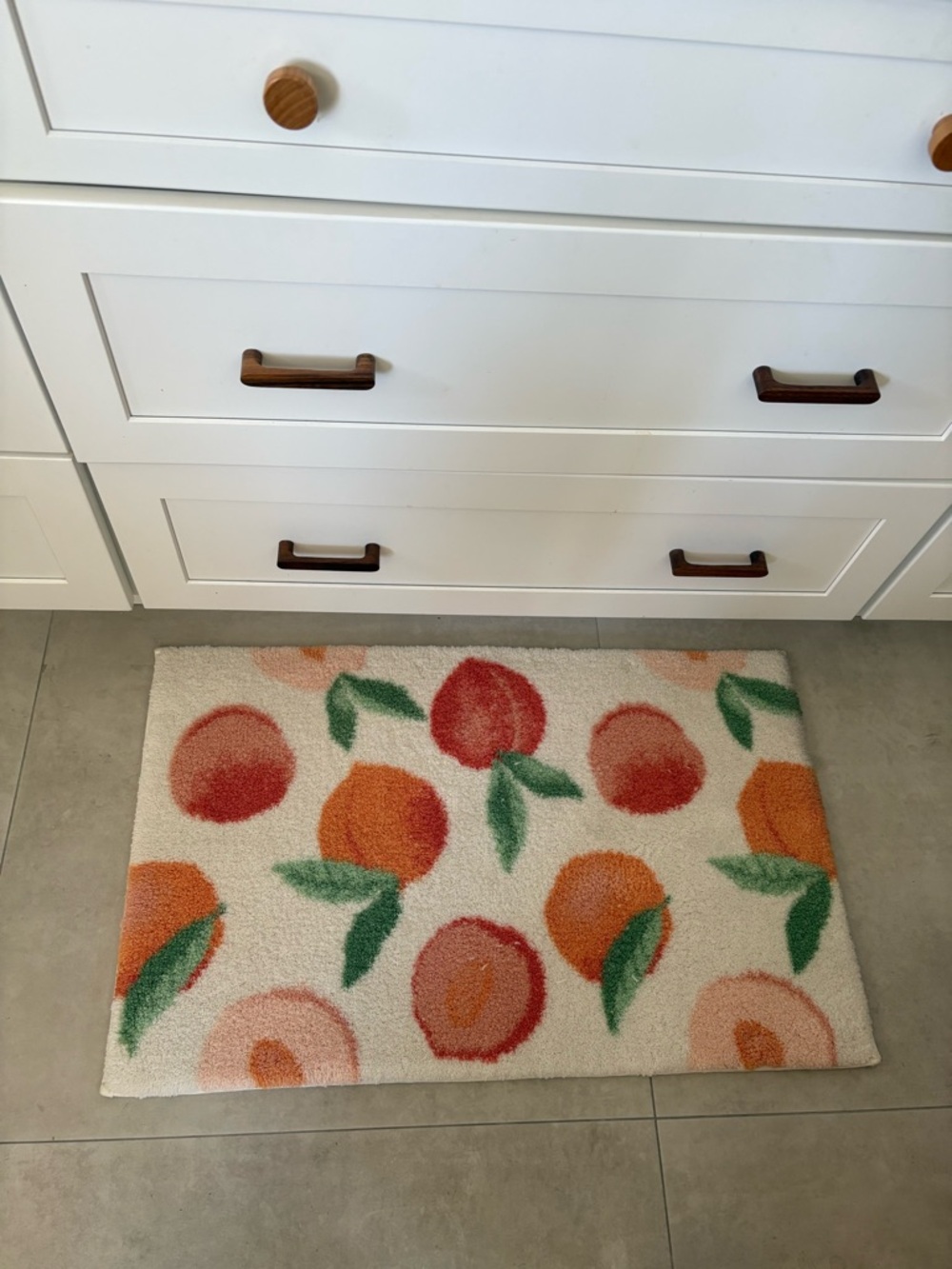 Peach Bath Mat - White/Orange/Green - Picture 5 of 5